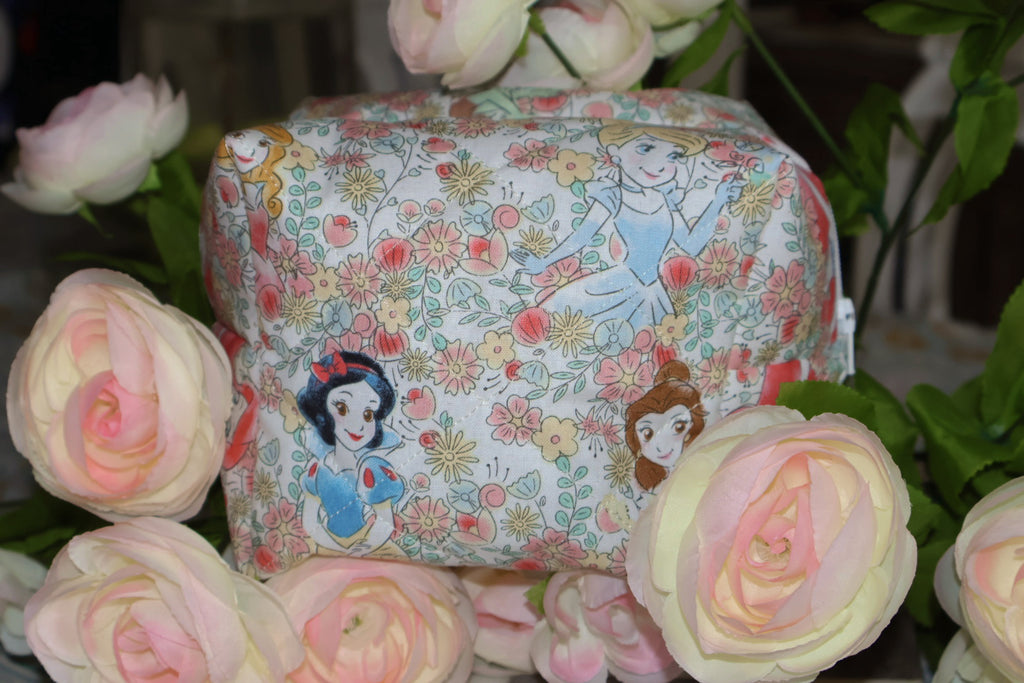Small park essential pouch (Hand Sewn)